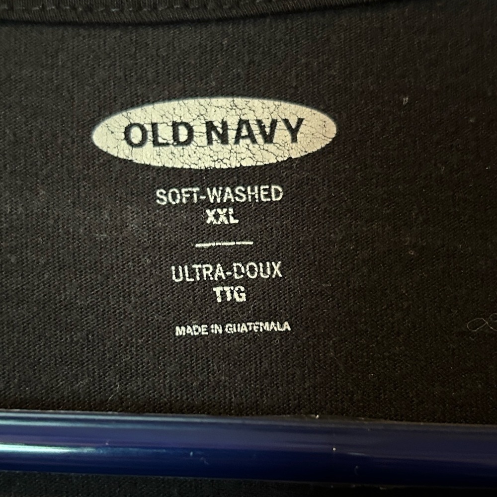 Old Navy 2019 Pride Tee - Picture 4 of 4